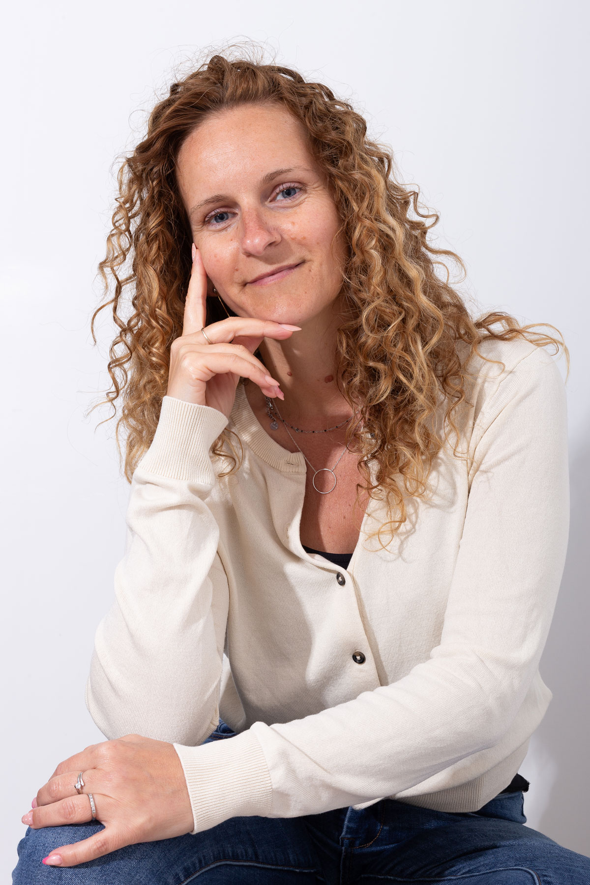 Portrait de Stéphanie, prothésiste ongulaire